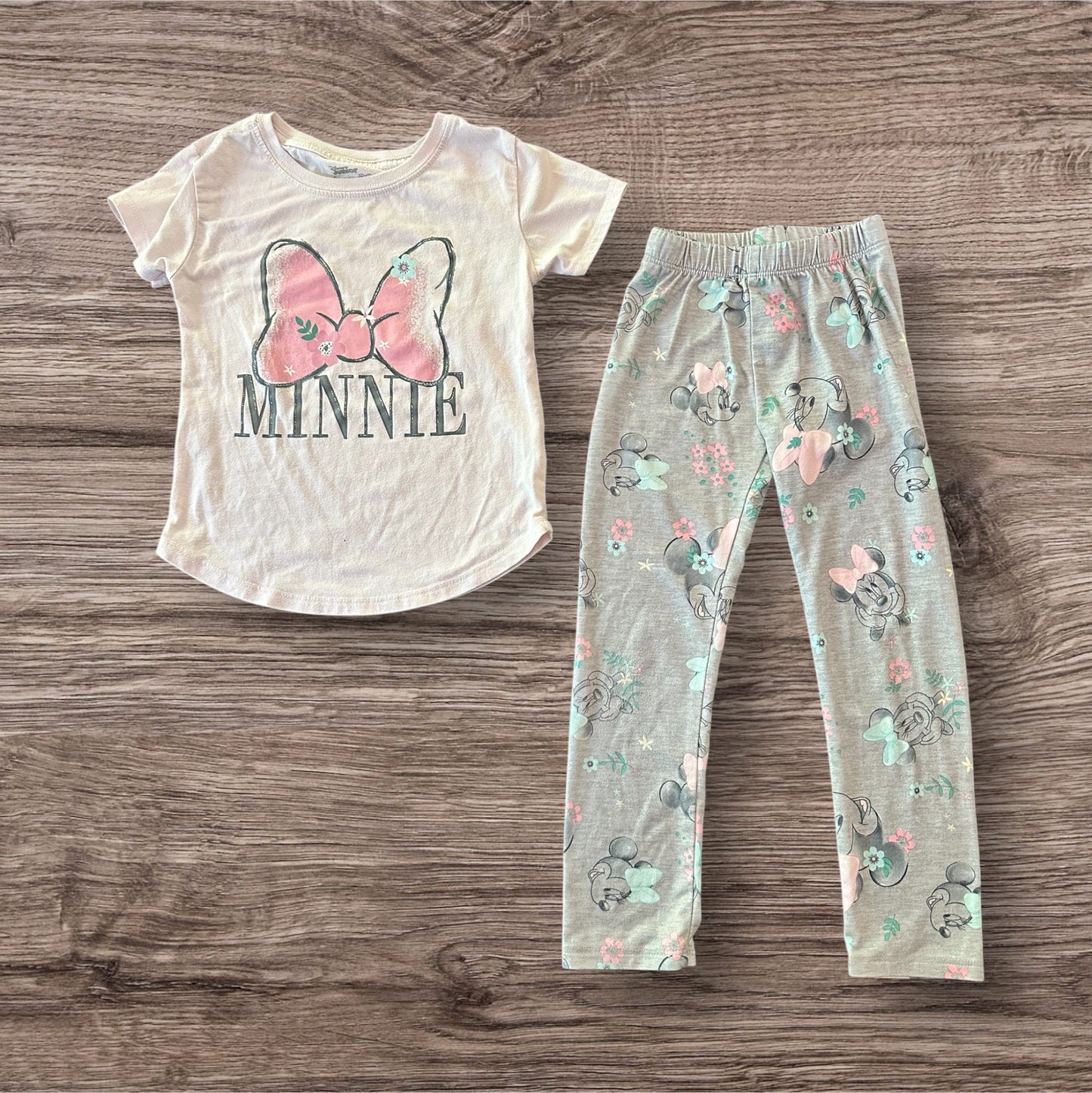 #169 Girl's 4T Minnie Mouse Outfits (2 Outfits)