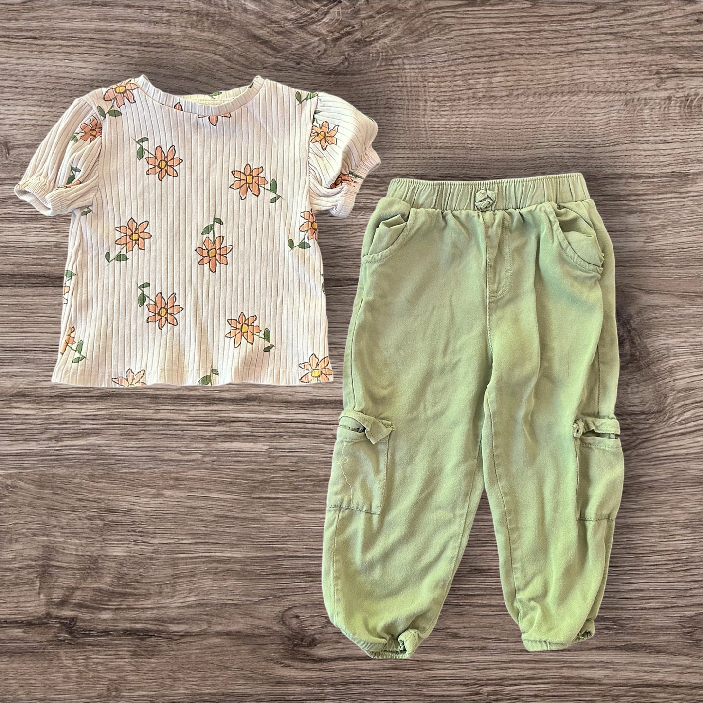 #169 Girl's 4T Outfit