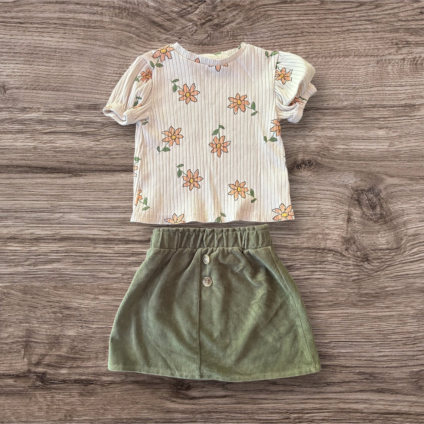 #169 Girl's 4T Outfit