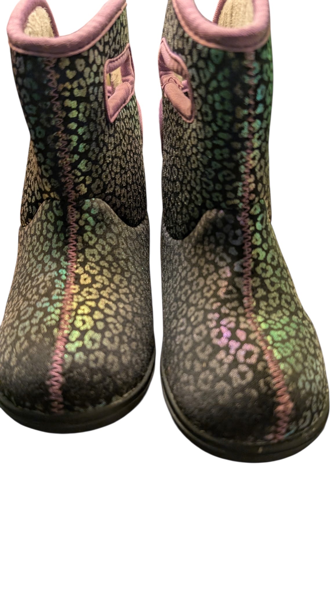 104 - Bogg Boots sz 9 note toe scuff