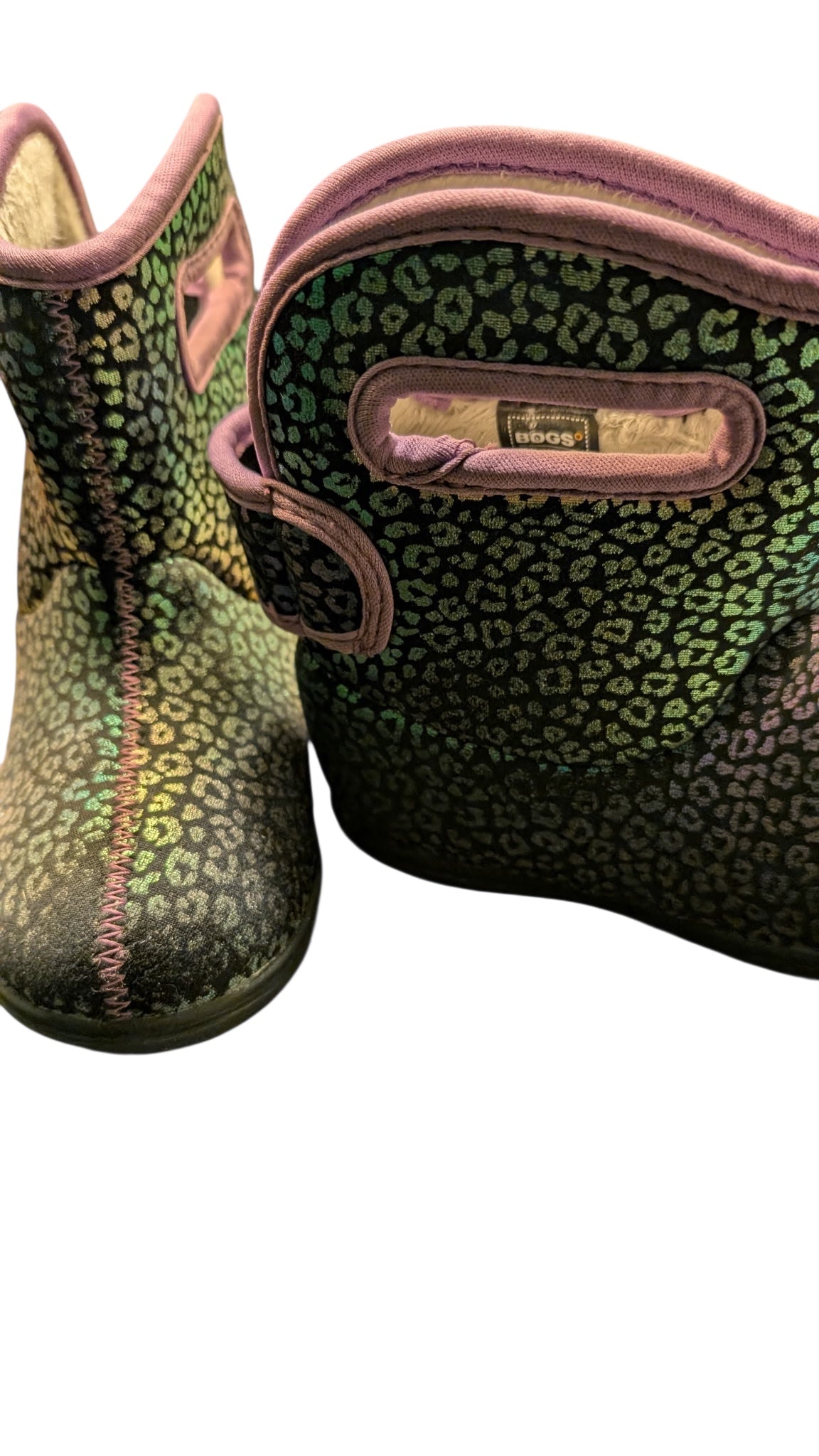 104 - Bogg Boots sz 9 note toe scuff