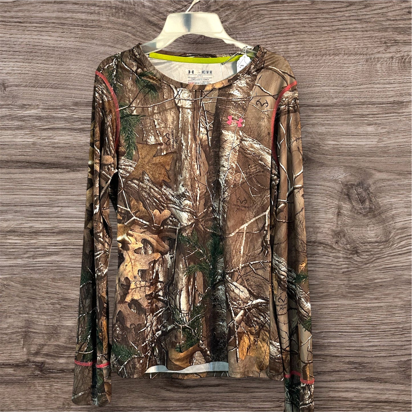 #169 Women’s Medium Under Armour Camo Shirt
