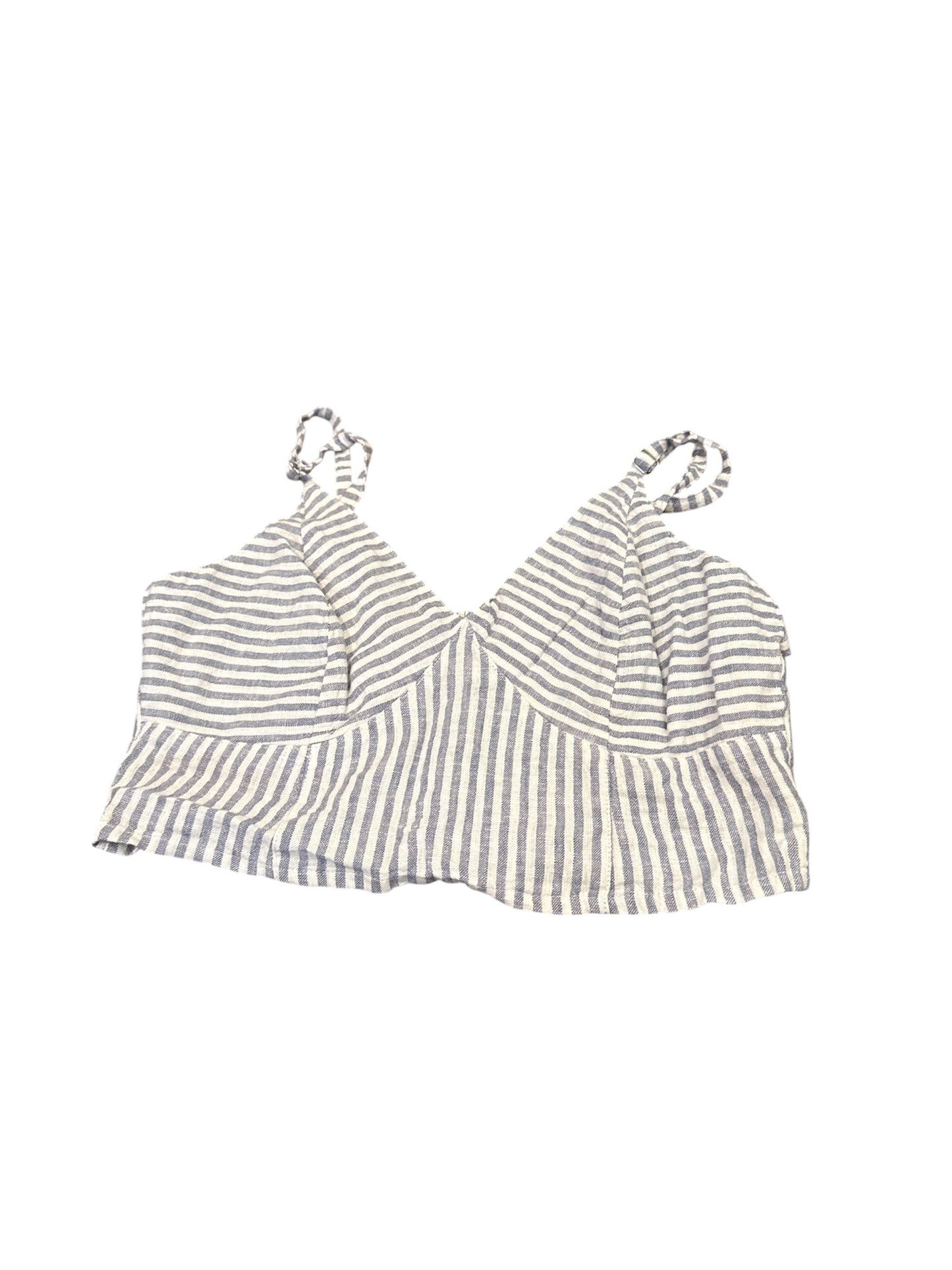 114 women’s size small crop top