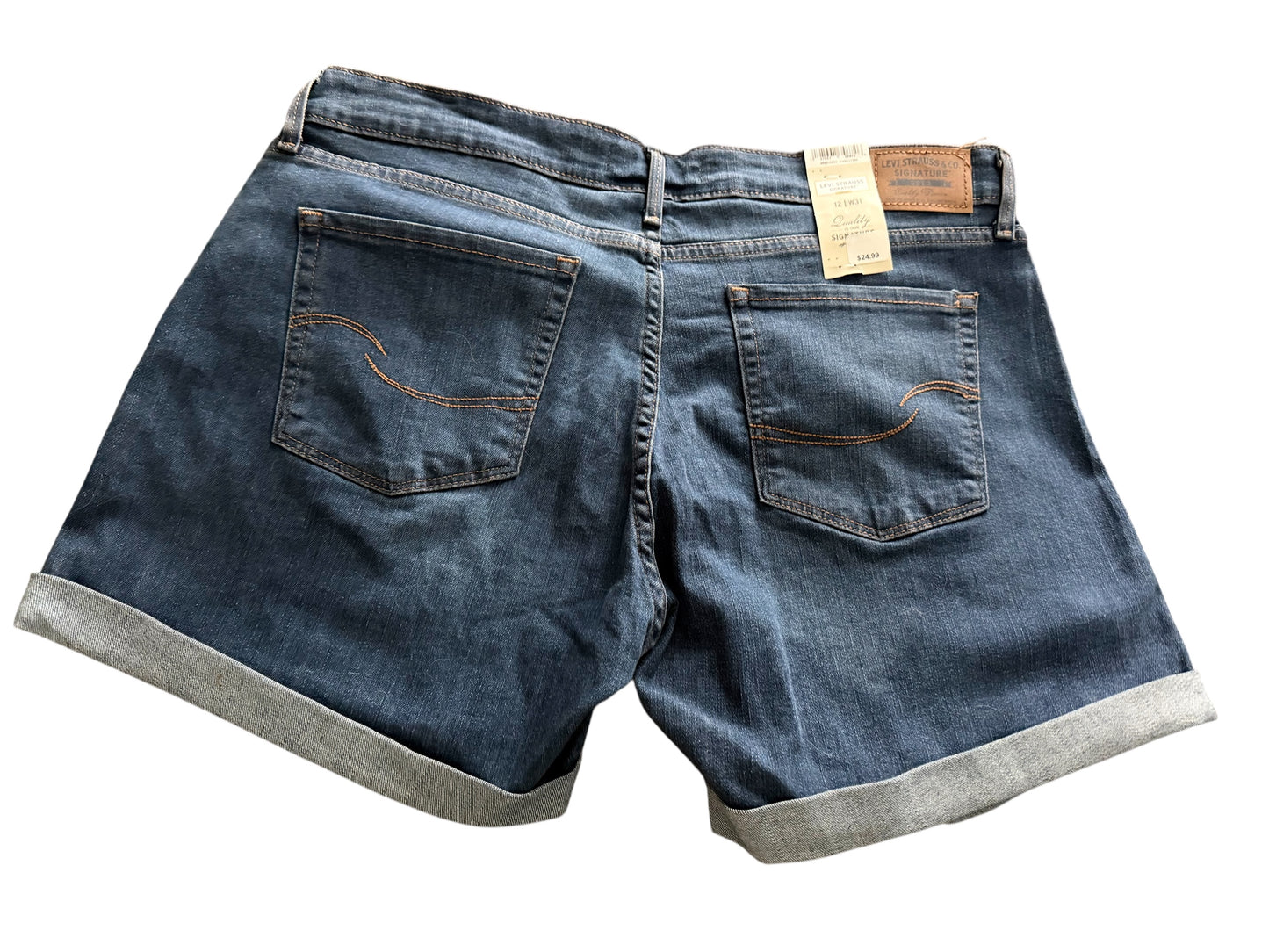#155 NWT Women’s Levi Mid Rise Shorts, Size 12