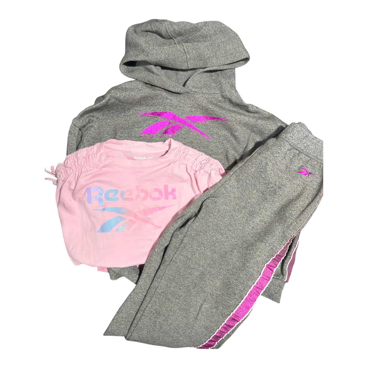 77 - Reebok sz 6 Sweatsuit