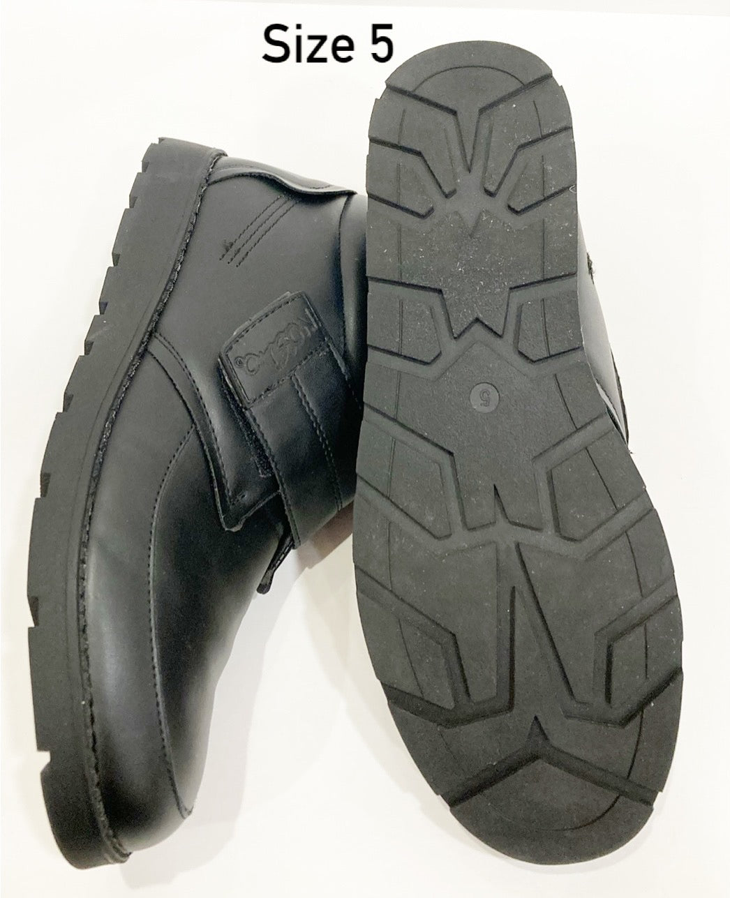 #119-REDUCED!!-Mossimo Boys Shoe Size 5-New Without Tags