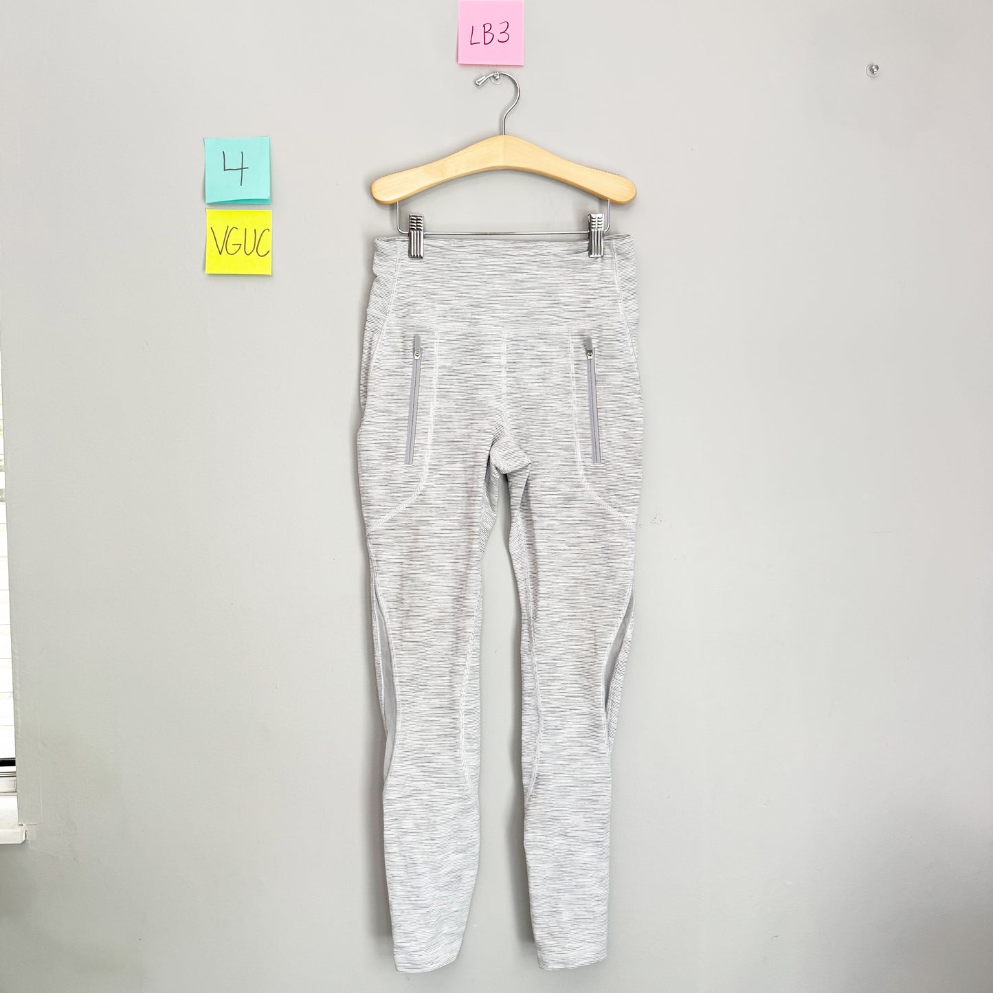 Seller 196 Lululemon Speed up crop 4