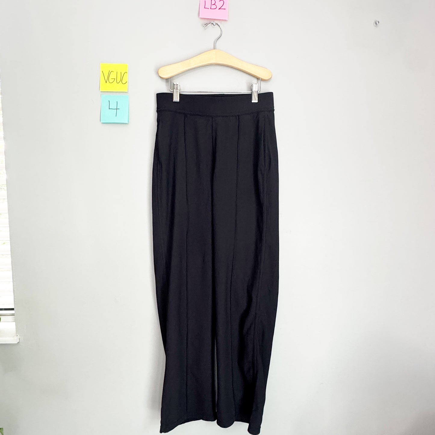 Seller 196 Lululemon urban strides black wideleg pants 4