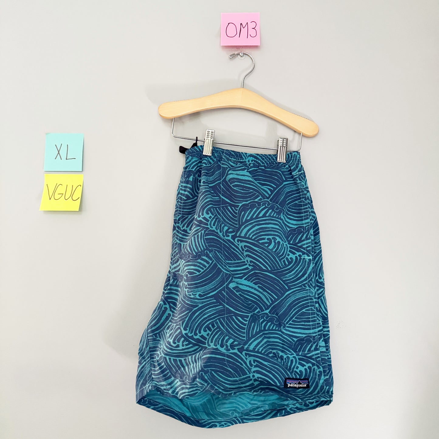 Seller 196 Patagonia men’s baggies XL