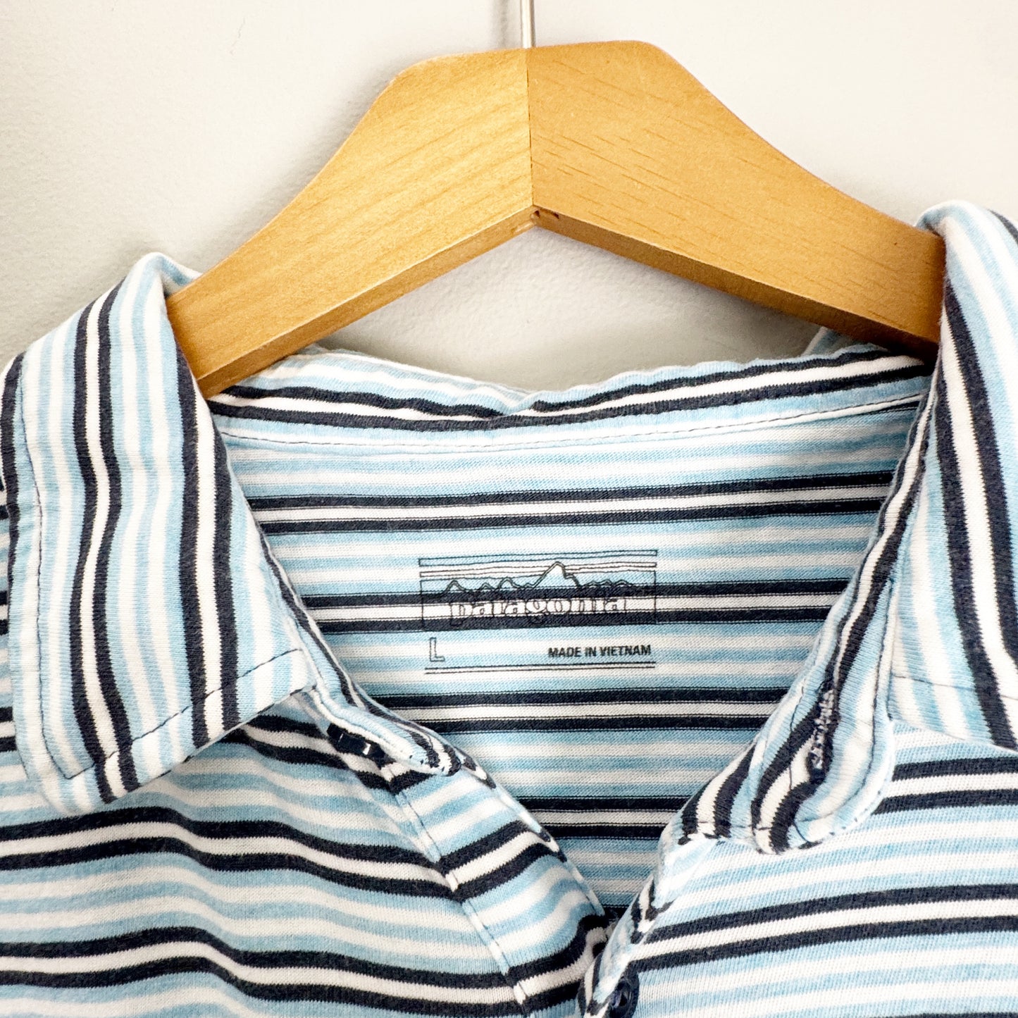 Seller 196 Men’s Patagonia polo L