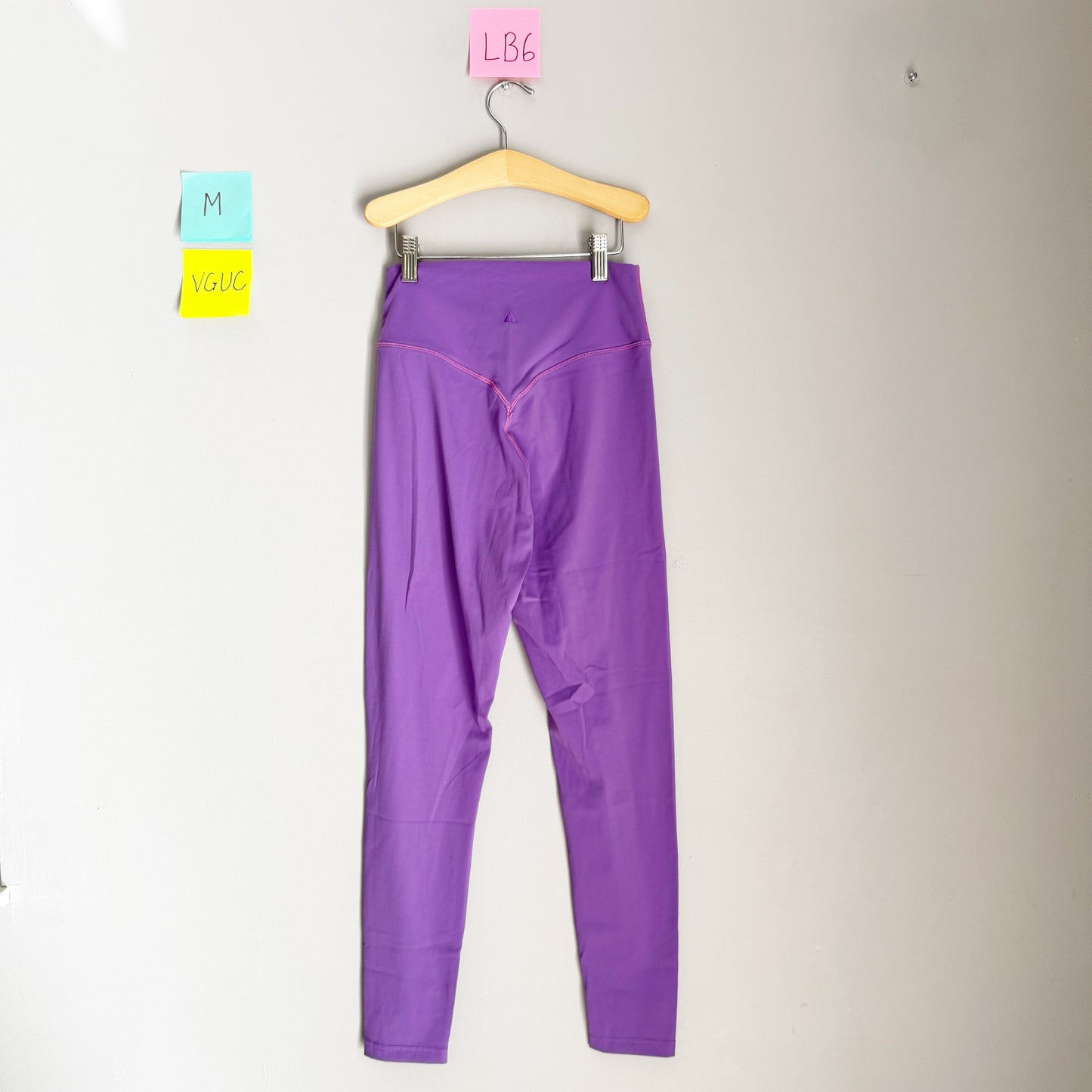 Seller 196 Balance leggings women’s M