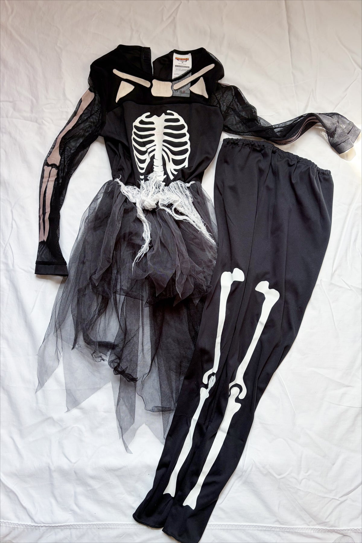 #78 Skeleton costume Girls 6-8
