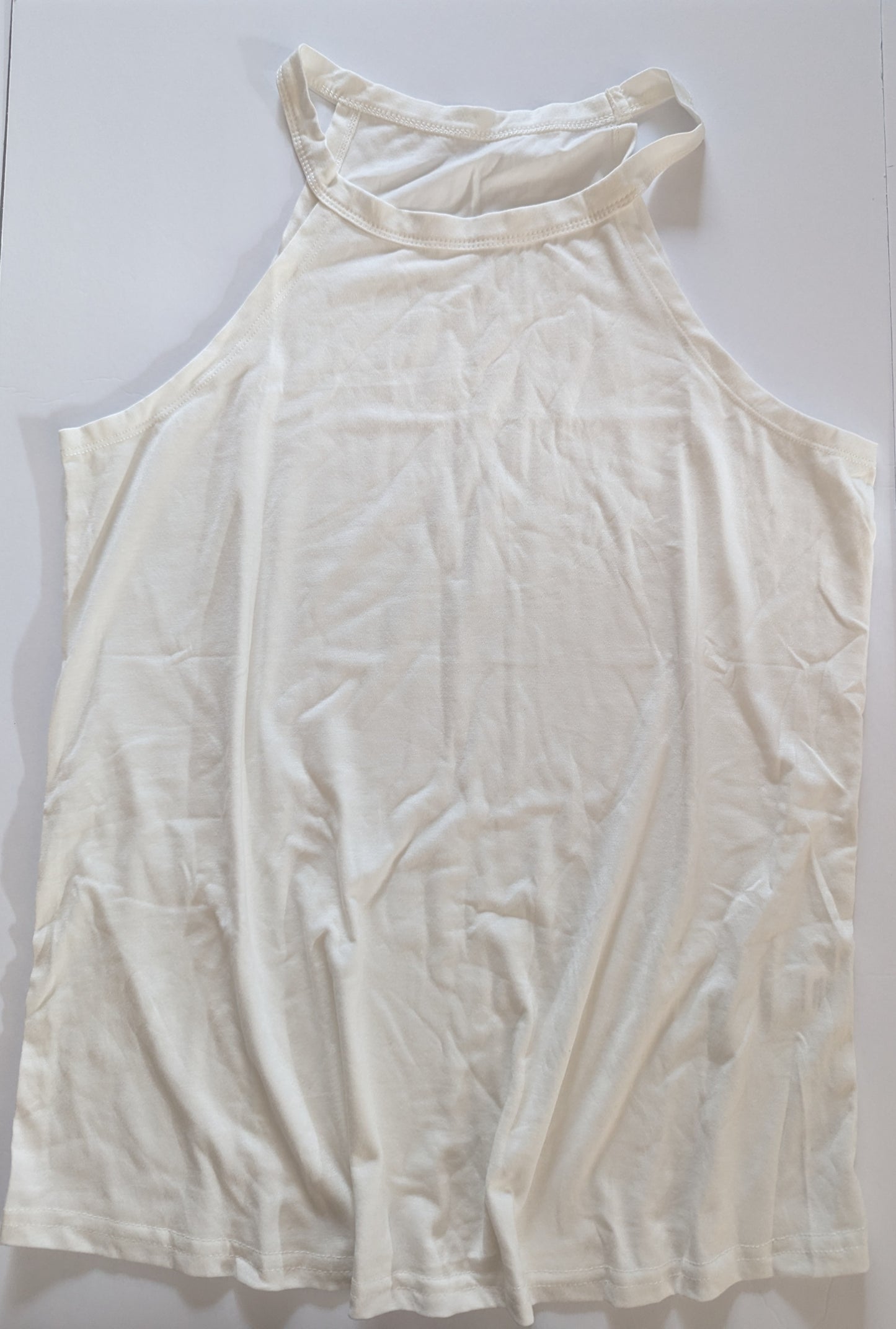 #17 Women's White Top NIB, Size L fits like M