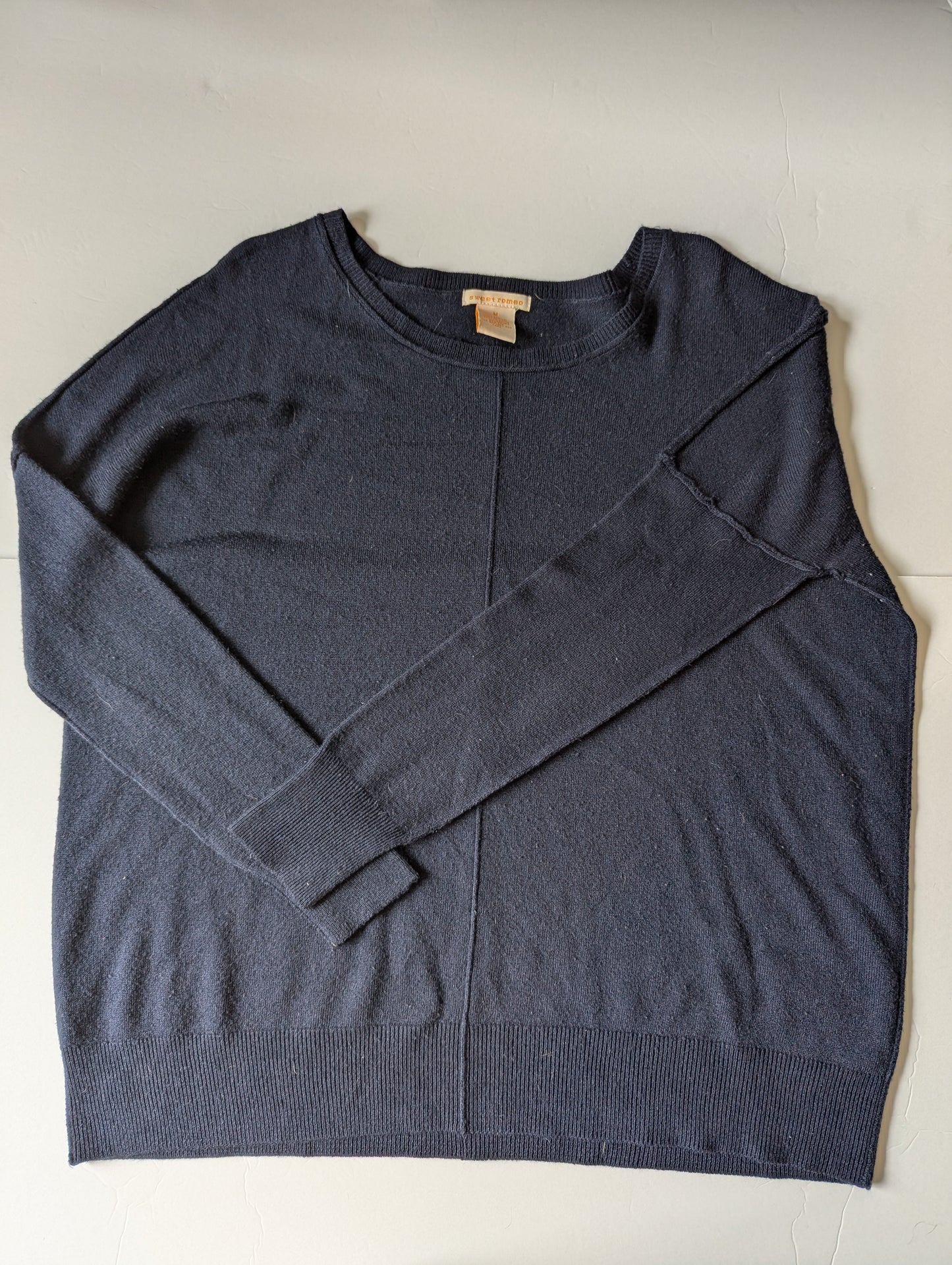#17 Women's Sweet Romeo Navy Blue Oversized Sweater, EUC Size Medium