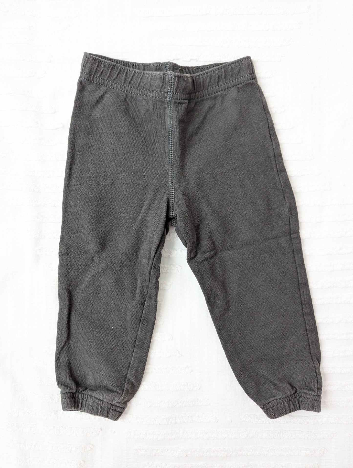 #164 - REDUCED Carter's - Boy's 18 Month Outfit (GUC)