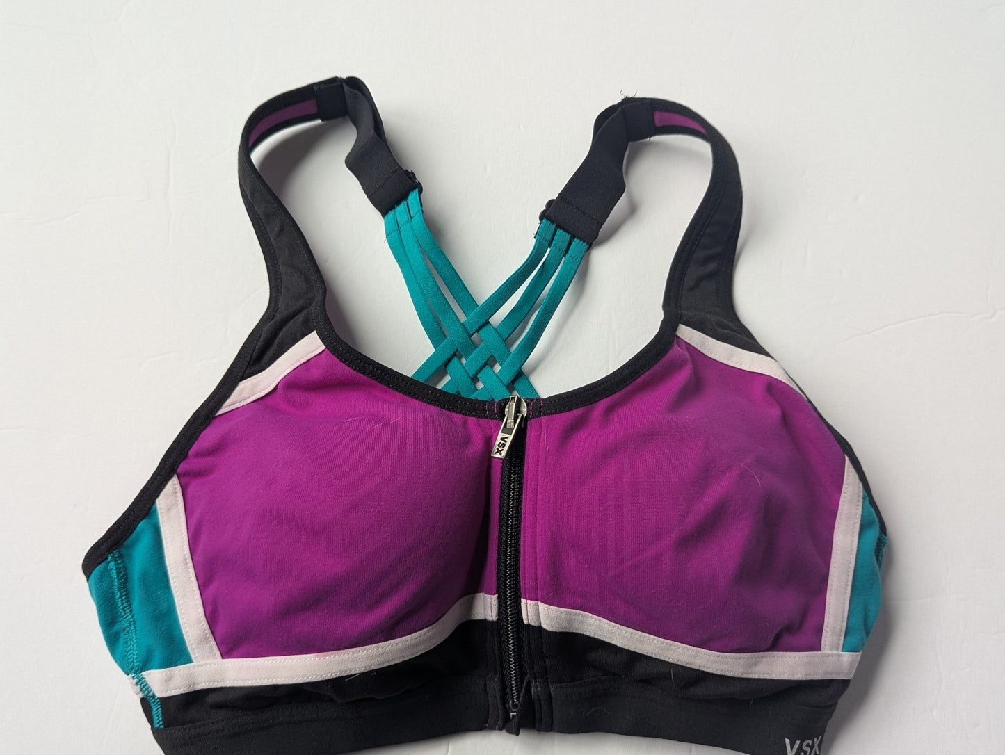 #17 Victoria Secret Women's Capri Yoga Pants (size M) and Sports Bra (size 34B) EUC