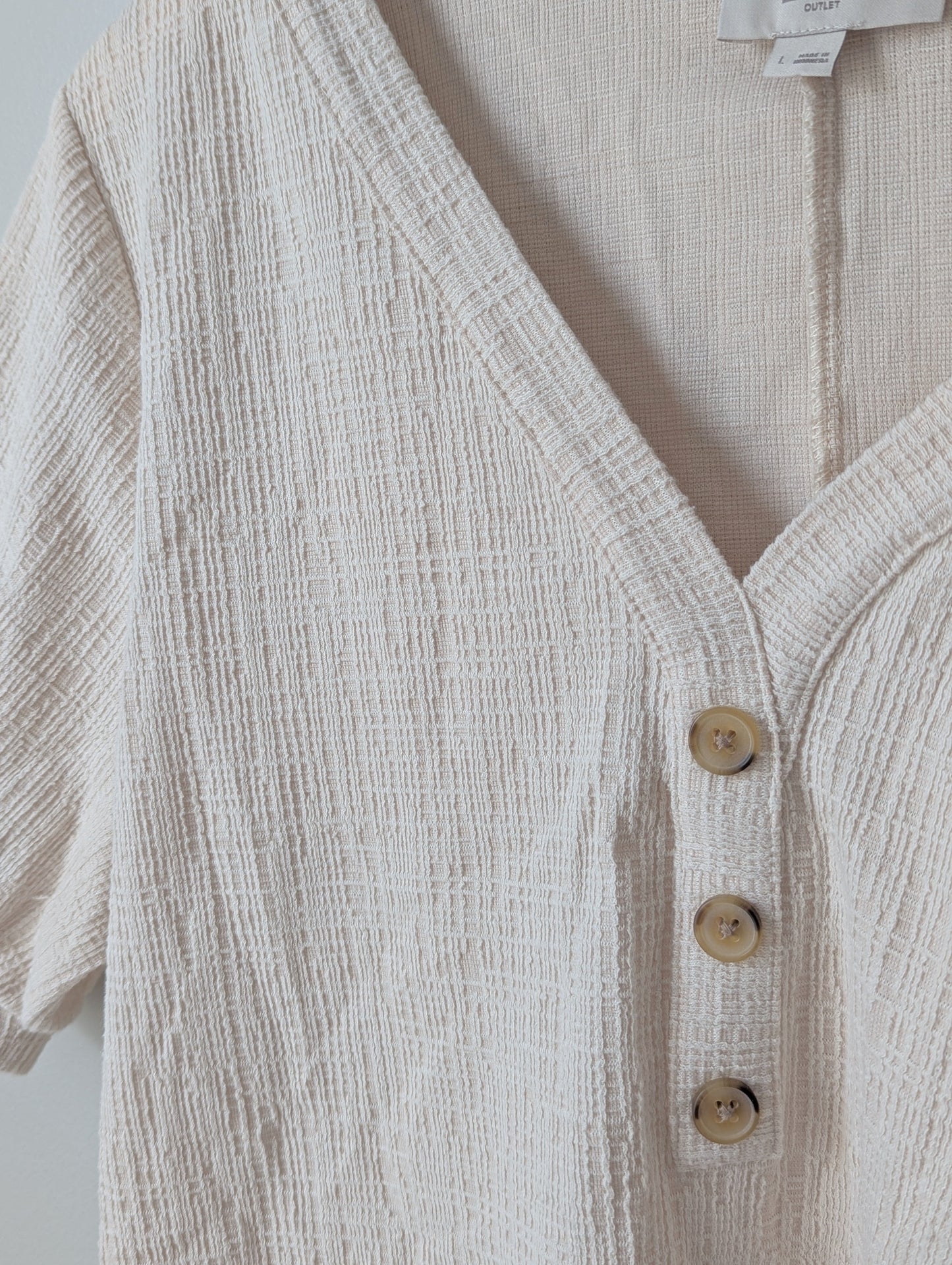 #164 - Loft - Women's Large Short Sleeve Blouse (EUC)