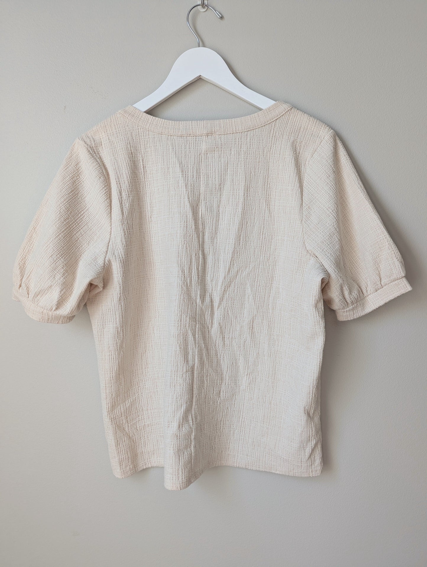 #164 - Loft - Women's Large Short Sleeve Blouse (EUC)
