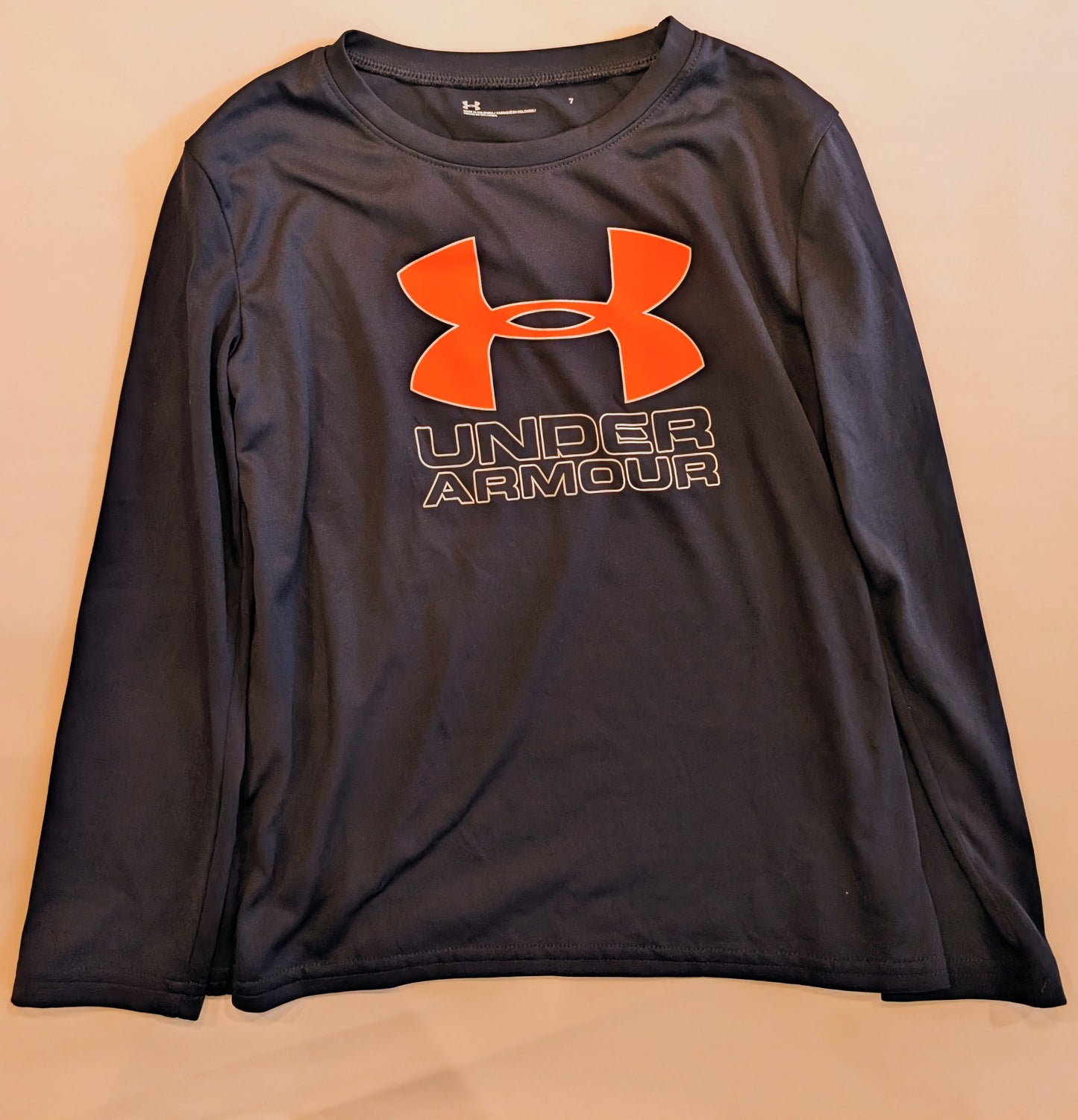 #125 Boys Size 7 Under Armour Long-Sleeve Shirt