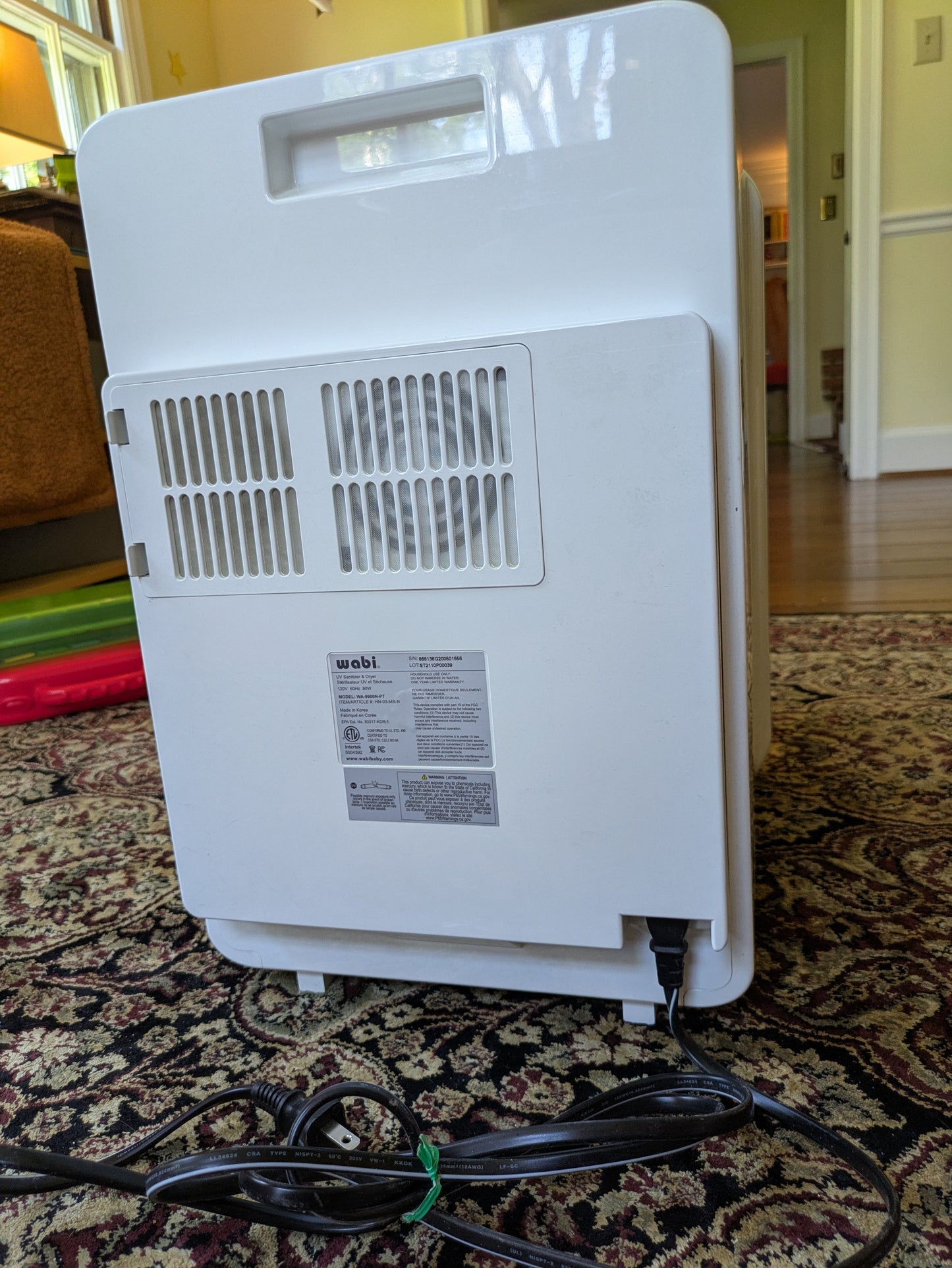 #52 REDUCED PRICE Wabi UV-C Sterilizer and Dryer for Baby Bottles and Pump Parts