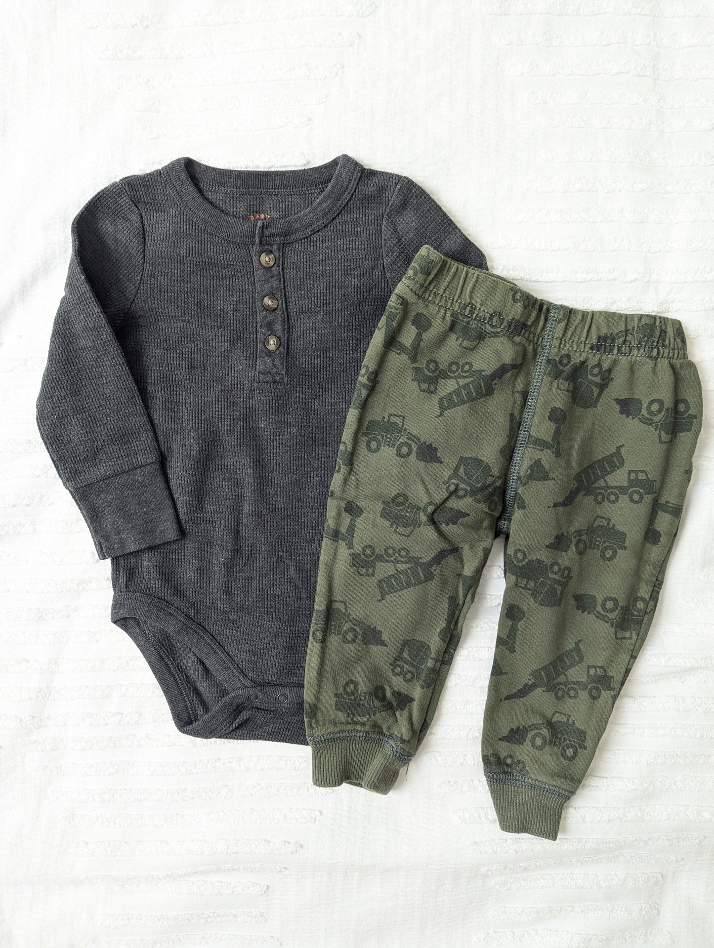 #164 - REDUCED Carter's + Cat & Jack - Boy's 12 Month Outfit (VGUC)