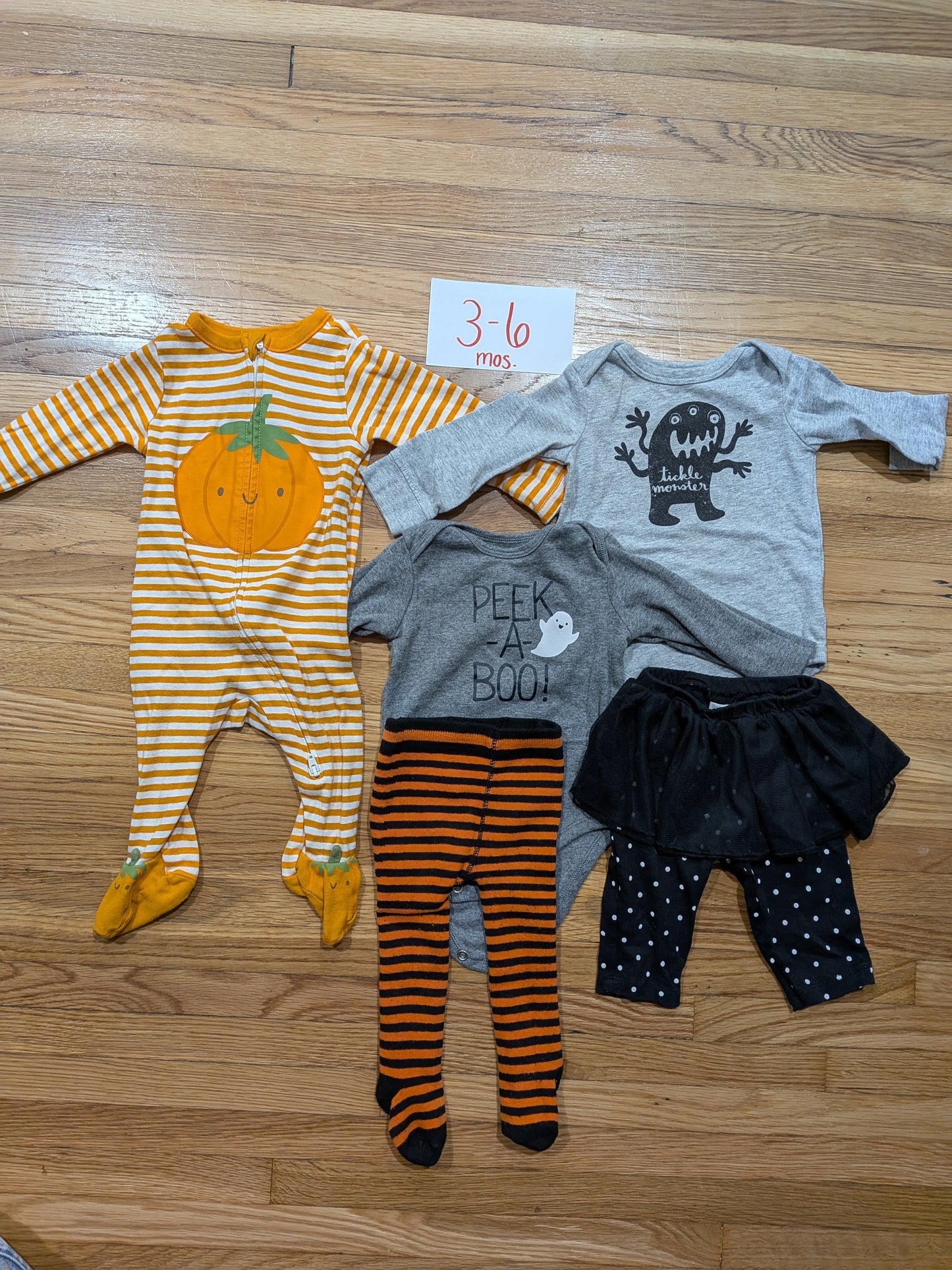 206 Halloween Bundle 3-6mos