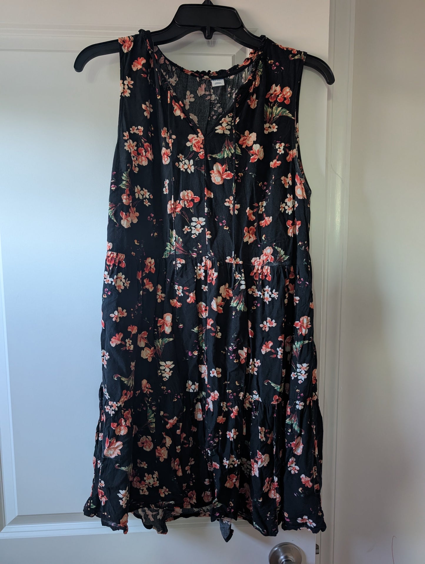 Seller 123 - Old Navy Dress Size Medium - reduced