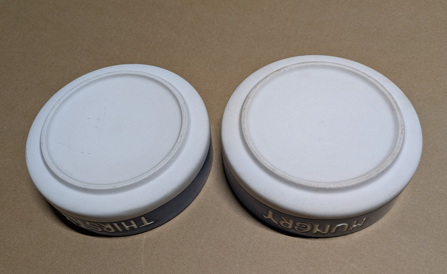 #219 Ceramic Pet Food and Water Dishes (Set of 2)