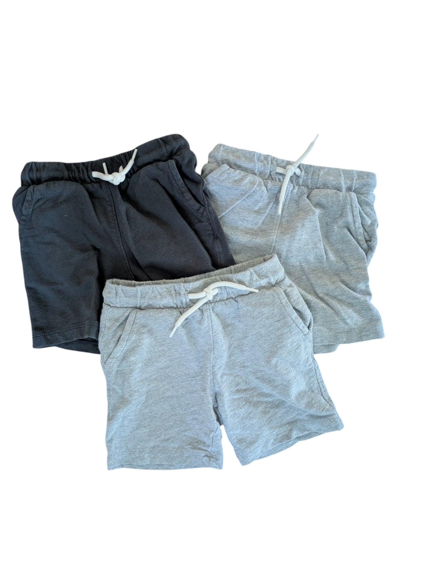 #52 2t boys bundle of Old Navy jersey gray shorts