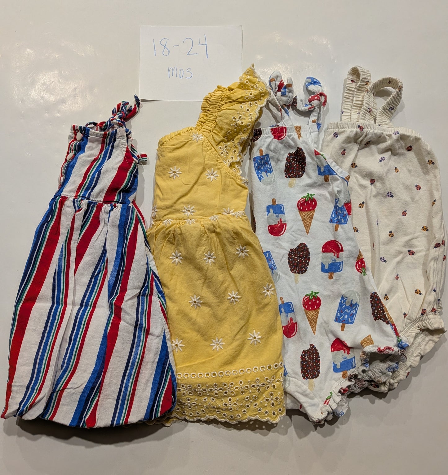 109 Old Navy 18-24 mos girl bundle