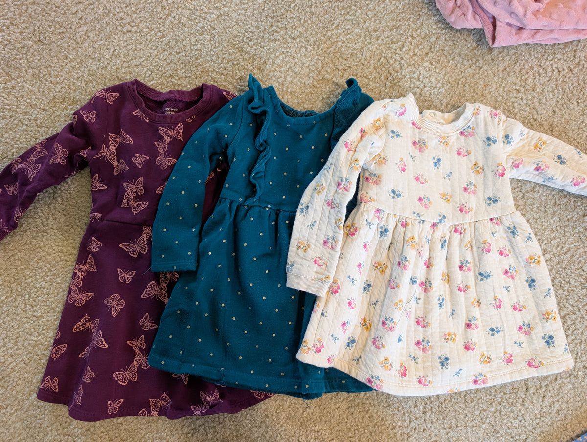 Seller 123 - Girl 2T Winer Dress Bundle