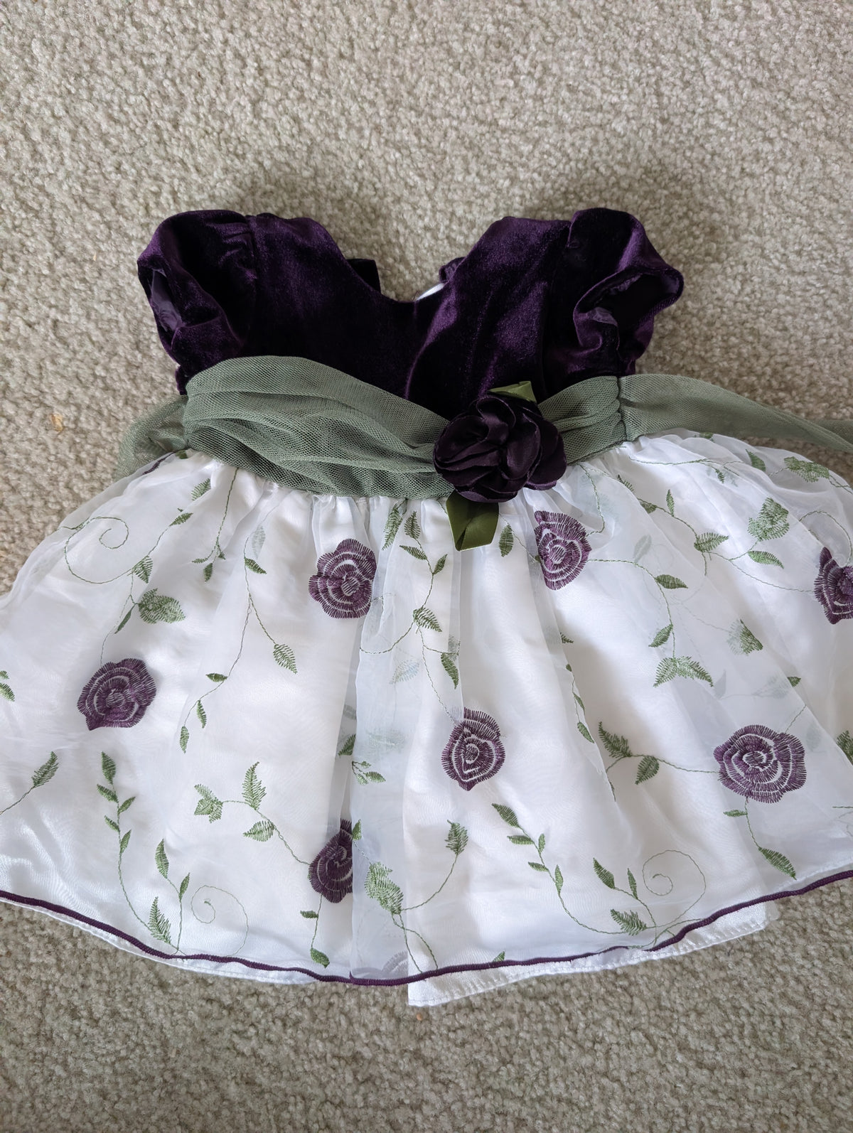 Seller 123 - Girls Formal Dress Velvet and Emrboidered 12-18mo