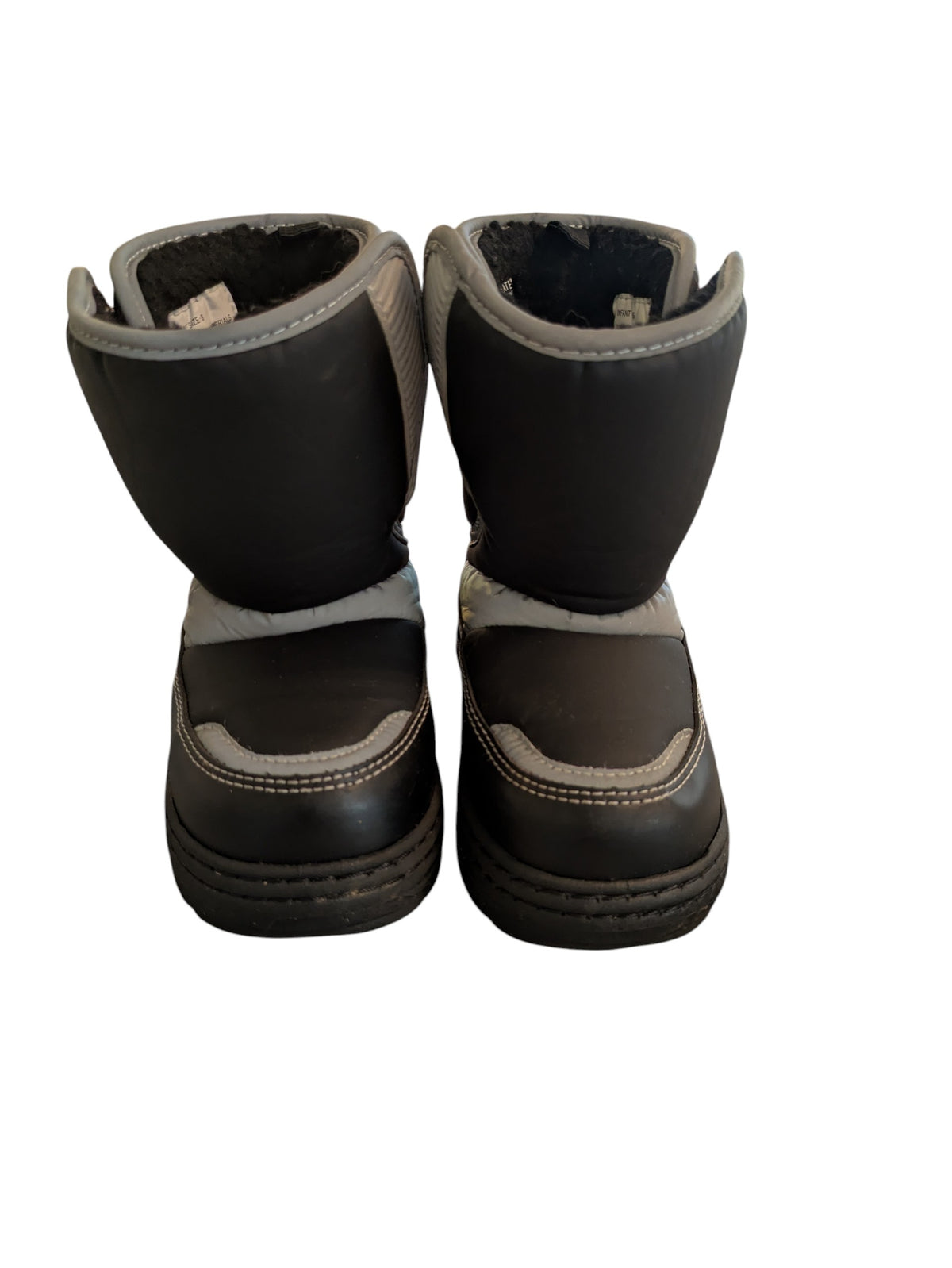 #52 Falls Creek Black Snowboots Size 7
