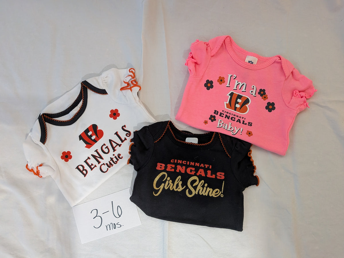 199 Bengals onsies girls bundle 3-6 mos