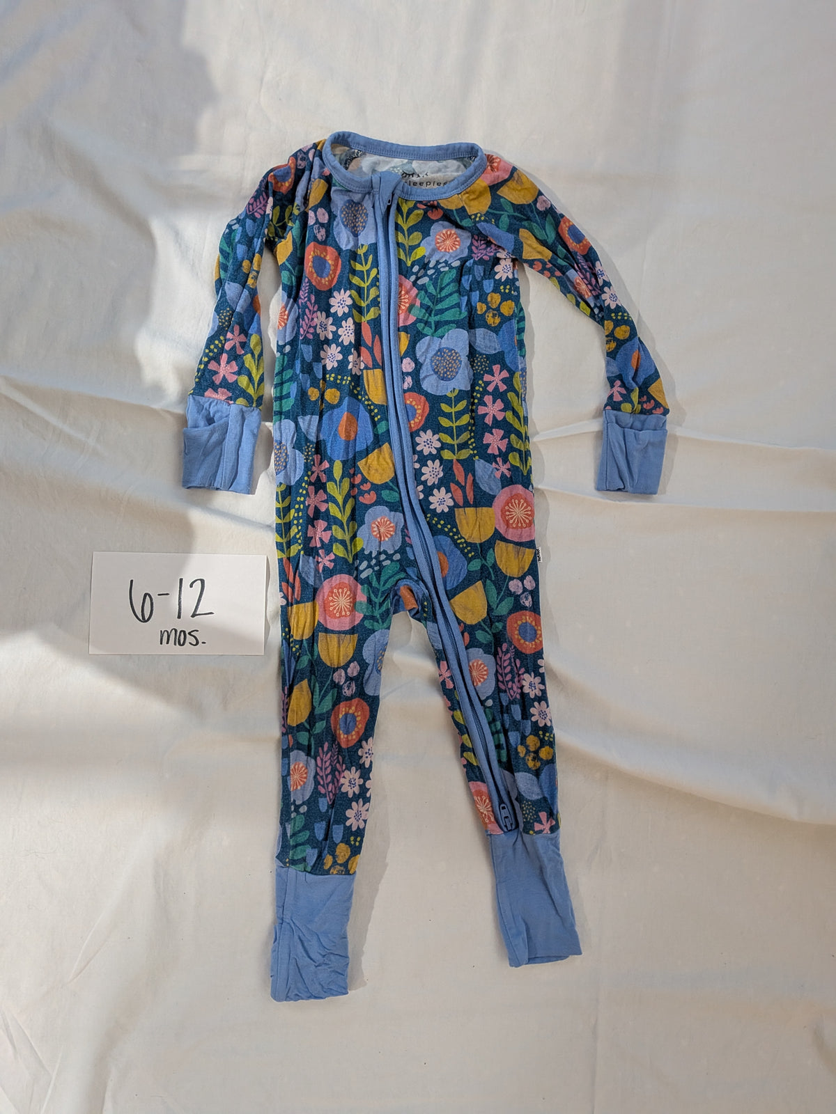 199 girls Little Sleepies floral 6-12 mos