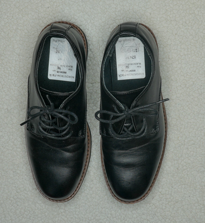 #31 Boys' Black Dress Shoes, Size3