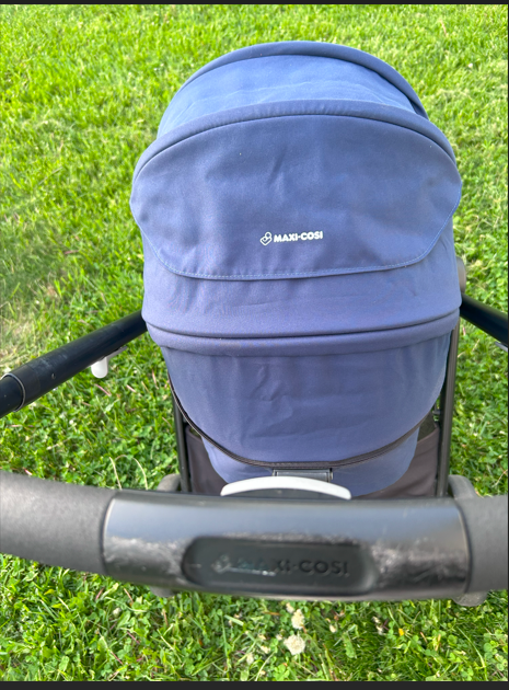 Seller #7 MaxiCosi Zellia Travel System stroller+infant car seat+1 base ( not expired)