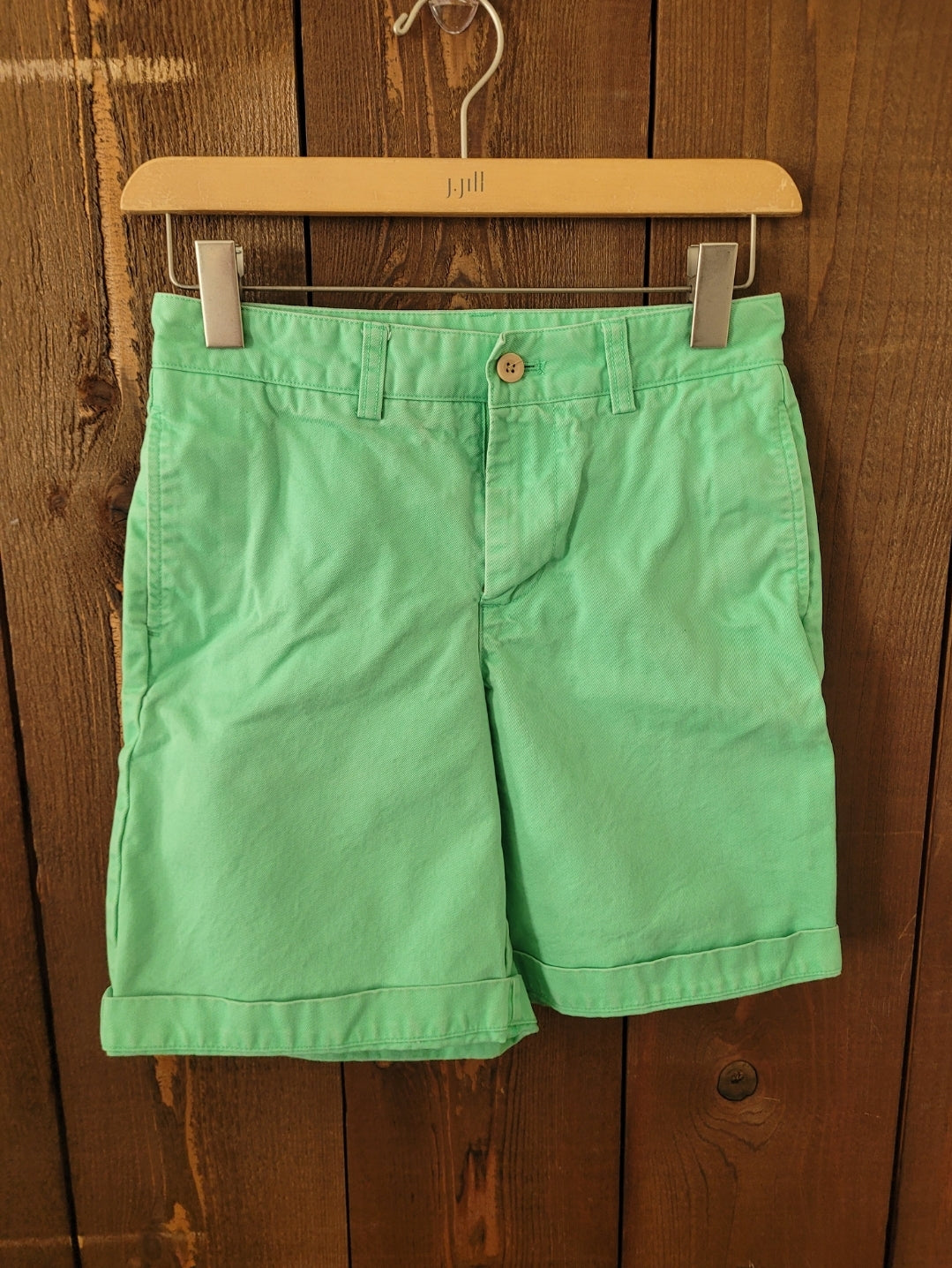 #71 Vineyard Vines Boy's Green Shorts Size 12