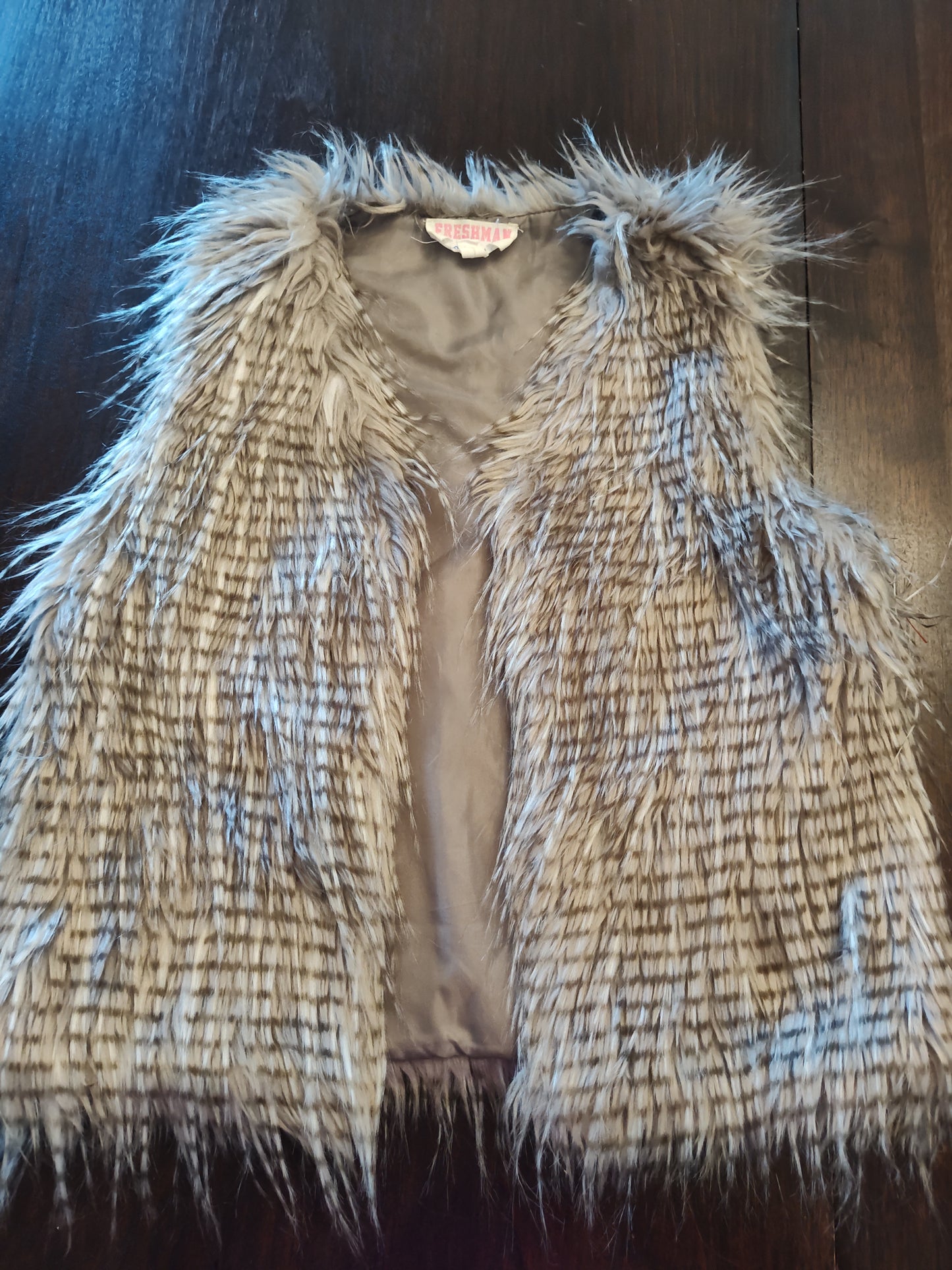 Seller 185: Freshman Brand Girls Faux Fur Vest Size 10/12