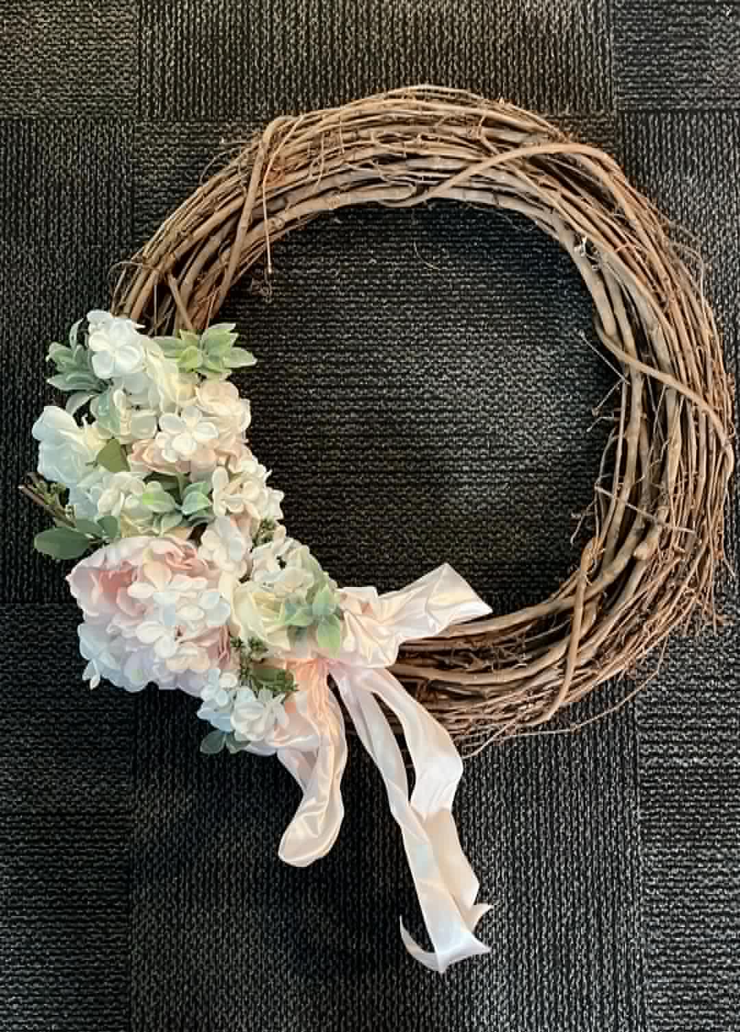 #29 Large 24in rope spring colors door/wall hanger EUC