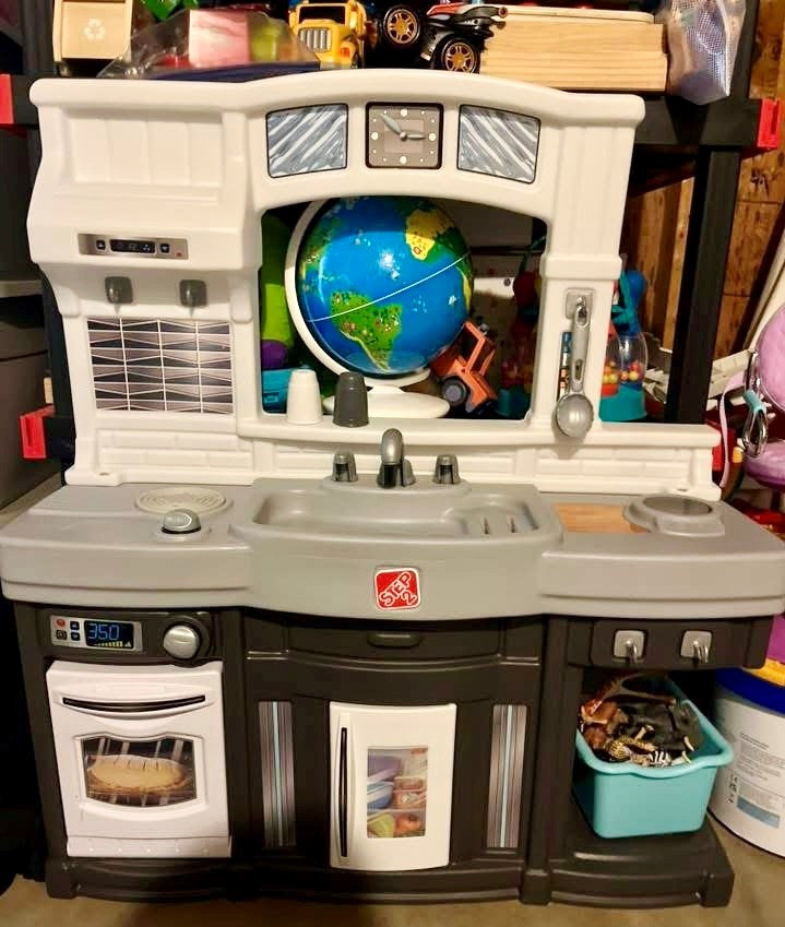 #43 Step2 Play Kitchen ***PPU Norwood 45212***