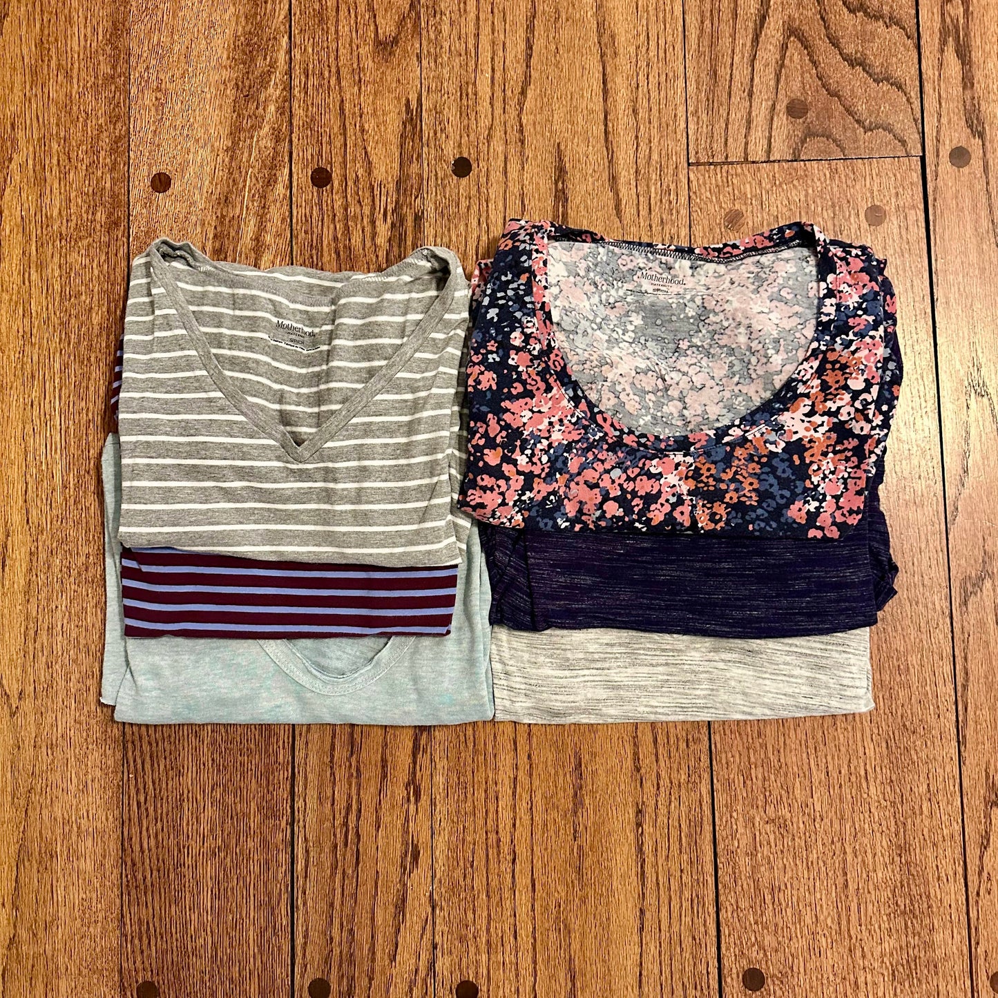 #95 GUC Womens Maternity T-shirt Bundle, set of 6, size S (and one XS, same fit)