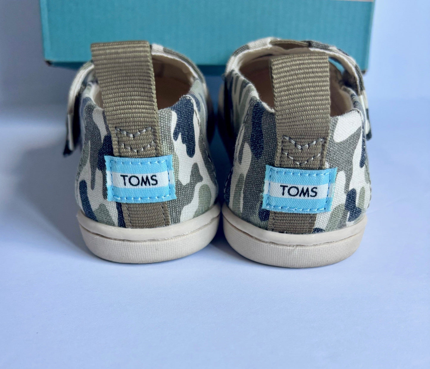 Toms Little Alpergata Shoes Boys 7 EUC