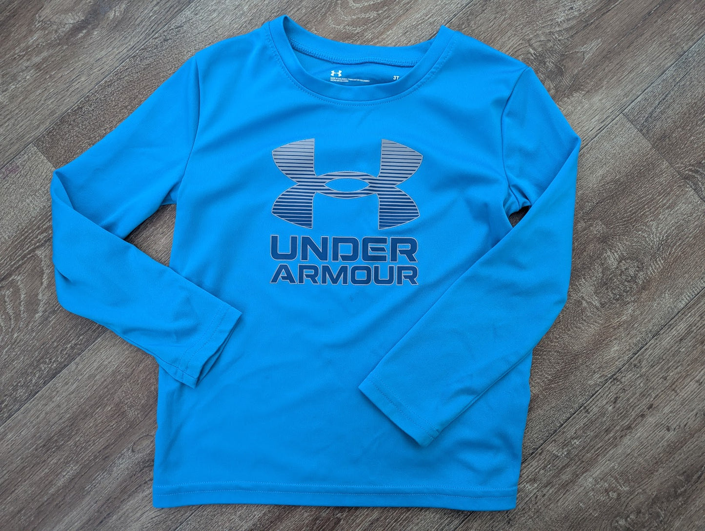 #144 - Boys Under Armour dri-fit shirt Size 3T