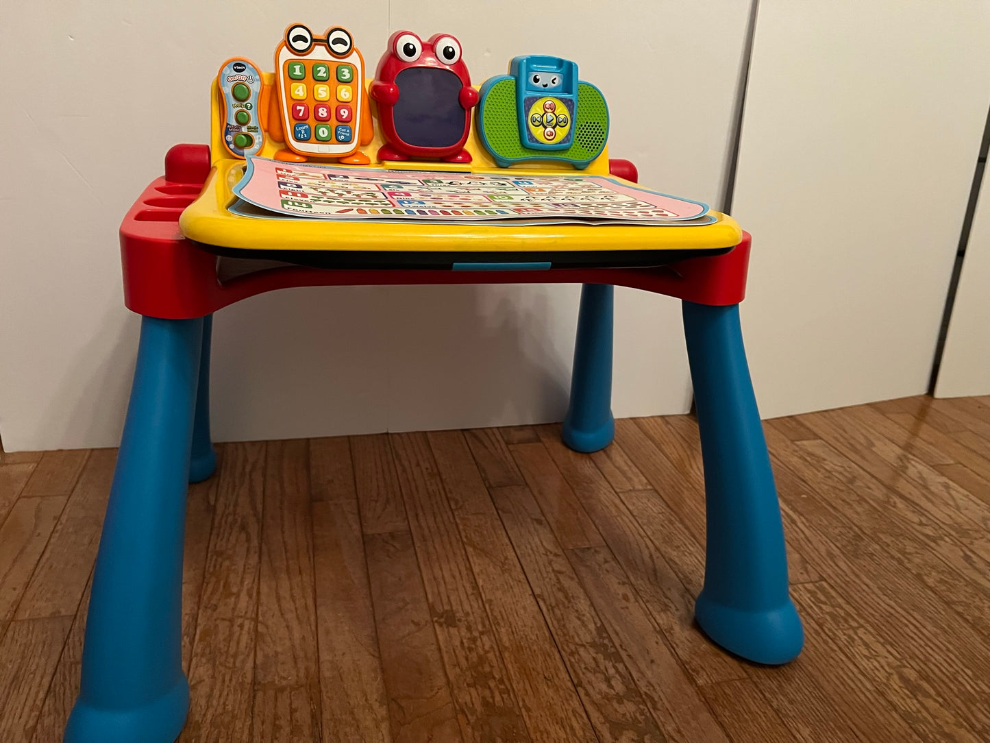 #77B Vtech Learning Table