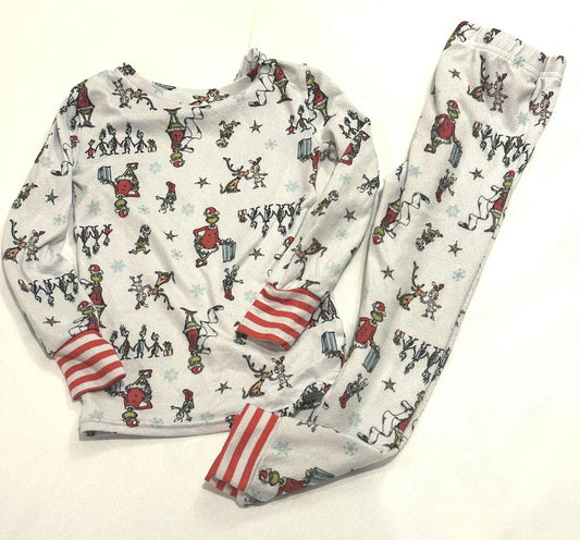 #149 4T Grinch Pajamas