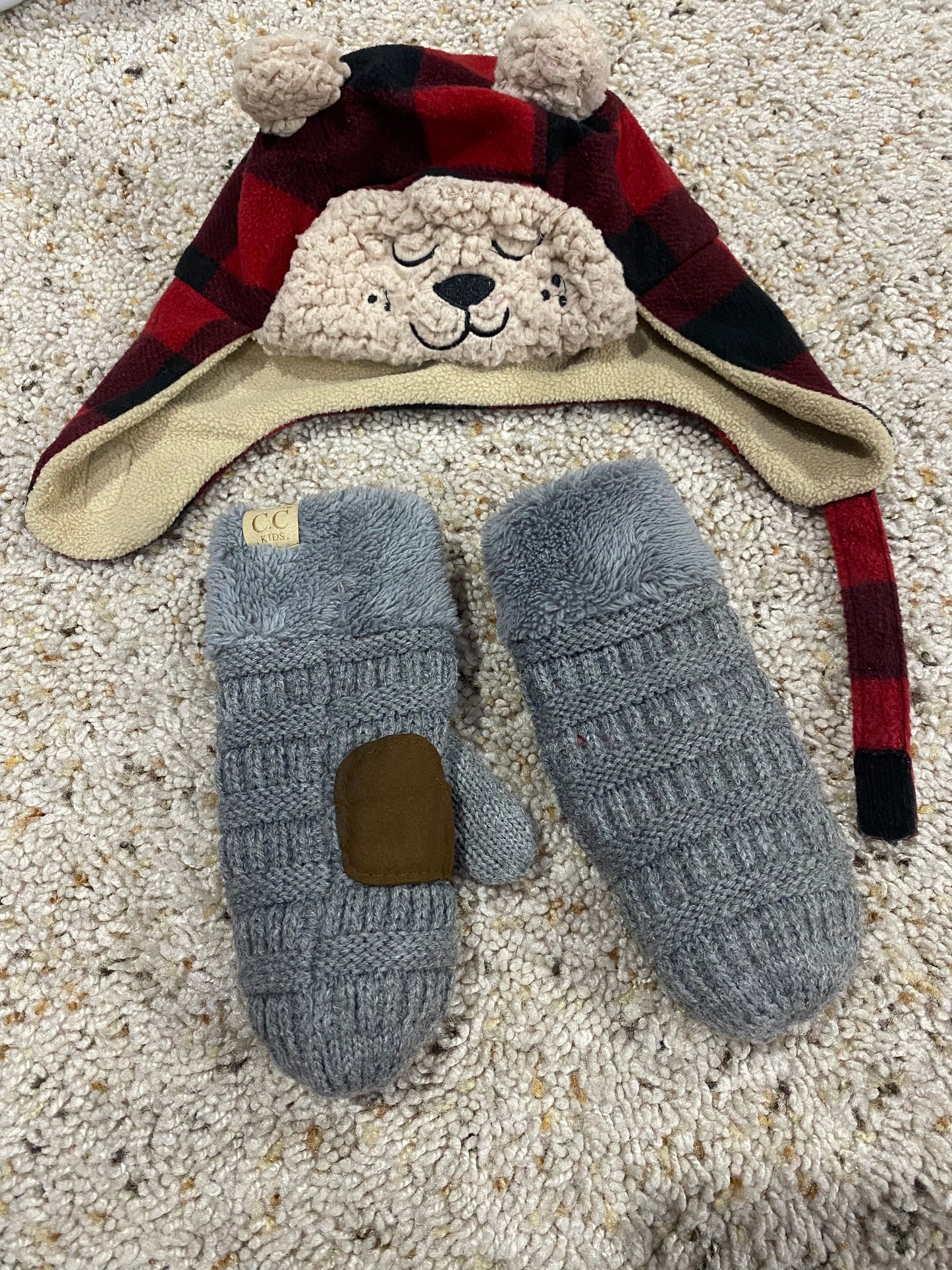 Adorable toddler hat and CC mittens