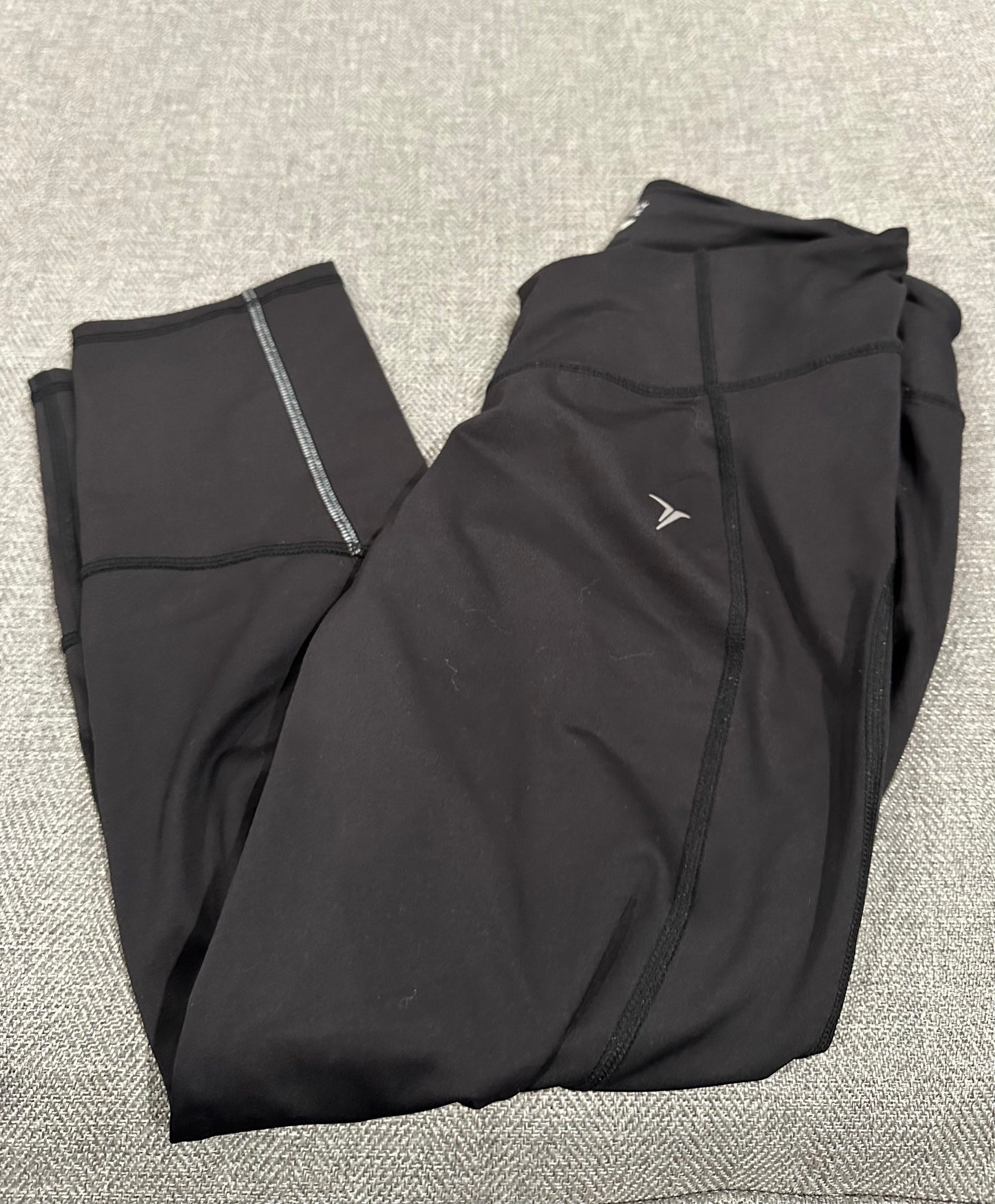 #75B Women’s L Old Navy active crop leggings