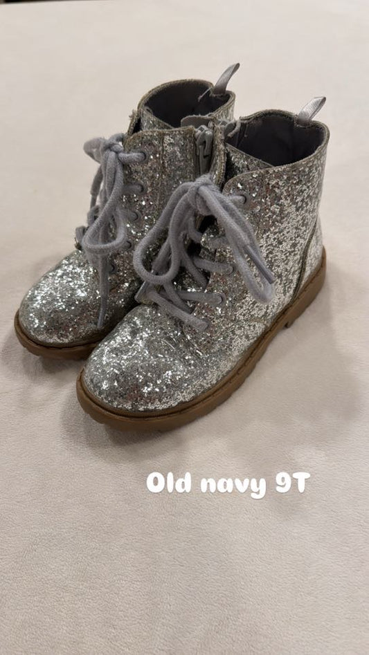 #145 Old Navy glitter combat boots Size 9T EUC