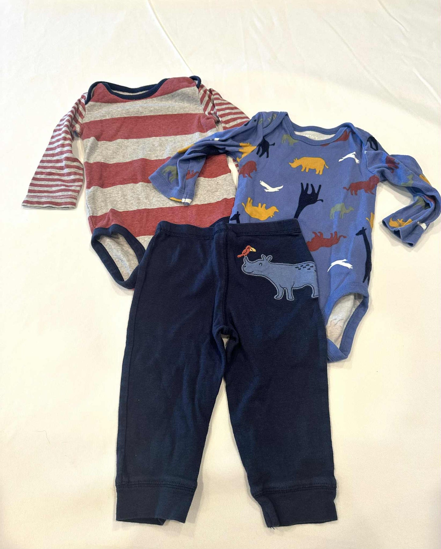 #149 12 month Carter's Set